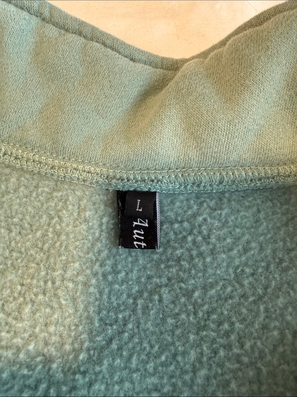 Women’s Fleece Jogger Set in Sage Green - Picture 7 of 14